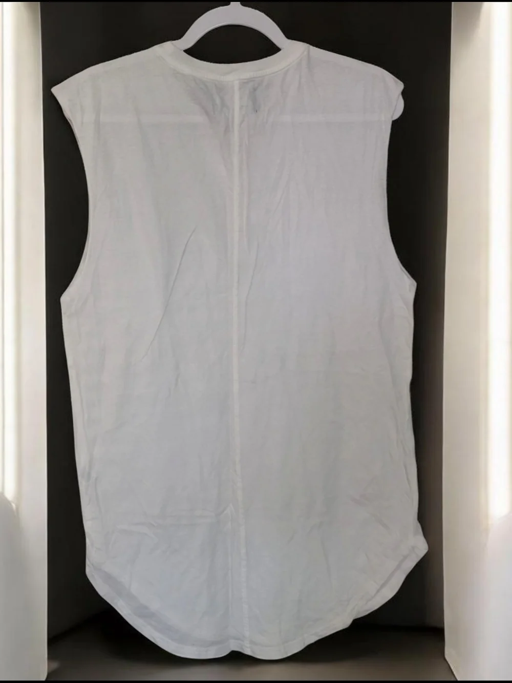PacSun White Muscle Tank Top - Picture 2 of 4